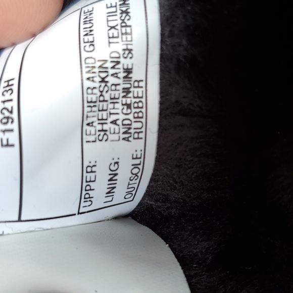 UGG Dauphine US Size 10 Woman Black Fringe Leather Sheep Skin Boot Fall Winter - Picture 5 of 16